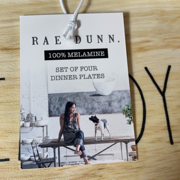 - Rae Dunn Set of 4 dinner plates - Picture 4 of 5